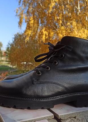 Якісні утеплені шкіряні черевики gabor
