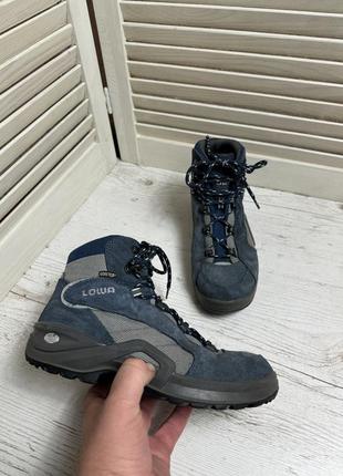 Черевики lova