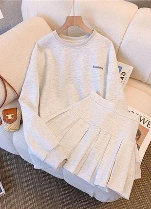 Костюм оверсайз свитшот + юбочка в длине меди