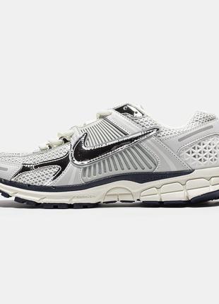 Стильні кросівки nike zoom vomero 5 wmns 'photon dust' 41