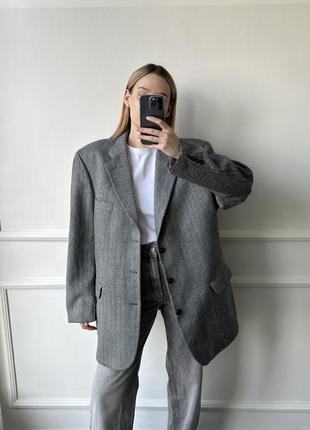 Теплий вовняний піджак у ялинку з чоловічого плеча оверсайз