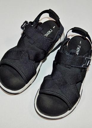 Босоніжки, сандалі next 32р