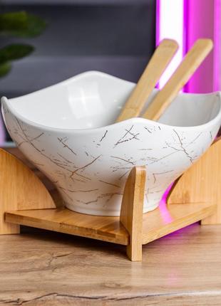 Салатниця га бамбуковій підставці з виделкою і ложкою 22*22*14 см білий тм китай