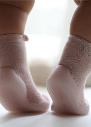 Тапочки-шкарпетки з силіконовою підошвою, дитячі капці для дому