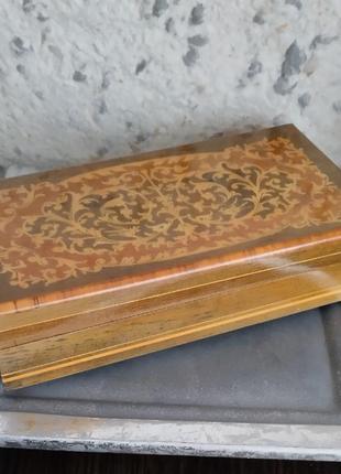 Деревянная старинная итальянская шкатулка ручная работа