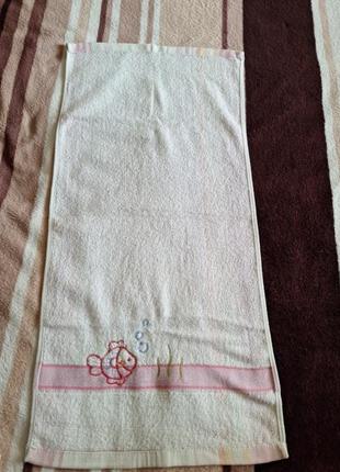 Гарненький котоновий рушничок3 фото