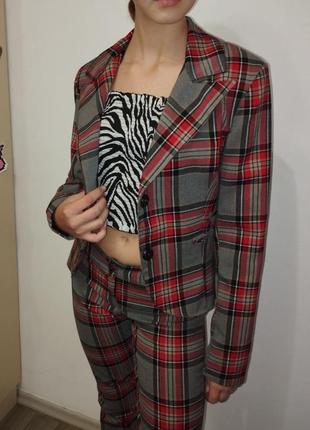 Костюм брючный классический