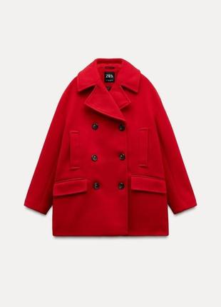 Двубортное пальто с карманами zara