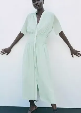 Брендовое длинное платье в мятном оттенке от zara
