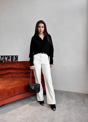 Женский вязаный свитер поло с воротником шерстяной теплый акриловый с v-вырезом средний укороченный черный однотонный из шерсти и акрила5 фото