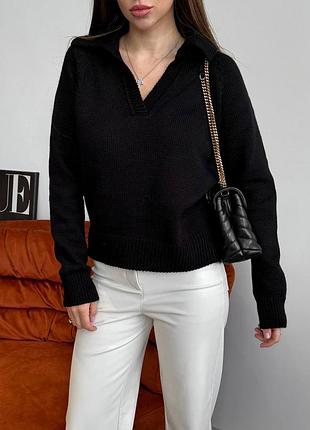 Женский вязаный свитер поло с воротником шерстяной теплый акриловый с v-вырезом средний укороченный черный однотонный из шерсти и акрила