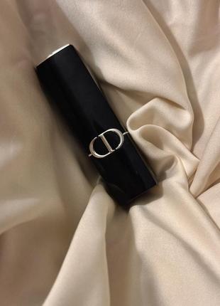 Помада dior 666 rouge en diable