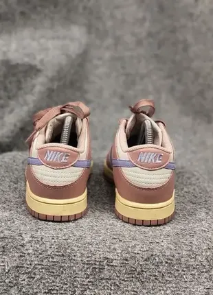 Трендовые женские кроссовки nike dunk low pink oxford оригинал кожаные кеды6 фото