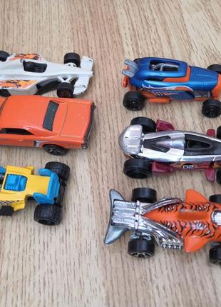 Машинки hot wheels