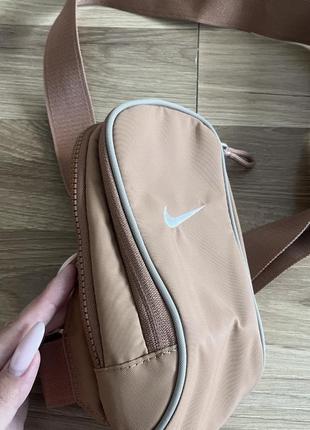 Сумка через плече nike nk nsw essentials crossbody