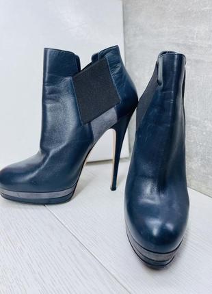 Осенние ботильоны casadei 36 36.5 ботильоны на высоком каблуке осенние сапоги женские