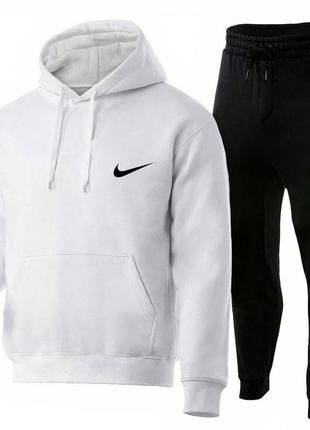 Мужской спортивный костюм на флисе nike