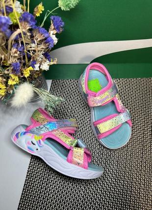 Оригінальні шльопанці  skechers