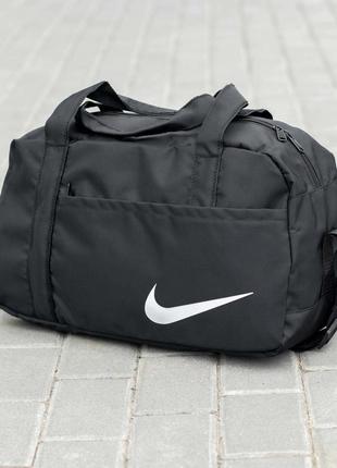 Спортивная сумка nike ego white черного цвета для тренировок, фитнеса и поездок7 фото
