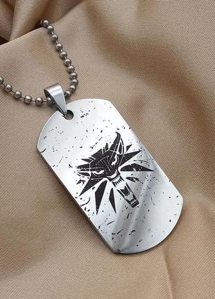 Жетон из нержавеющей стали с цепочкой. жетон с гравировкой "ведьмак" арт.51601