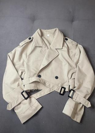 Укорочена куртка в стилі zara