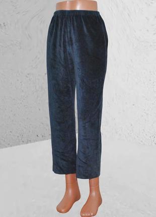 Брюки  велюровые темно-синего цвета, прямого кроя