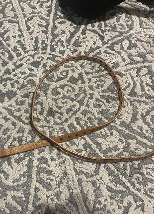 Коричневый пояс ремень