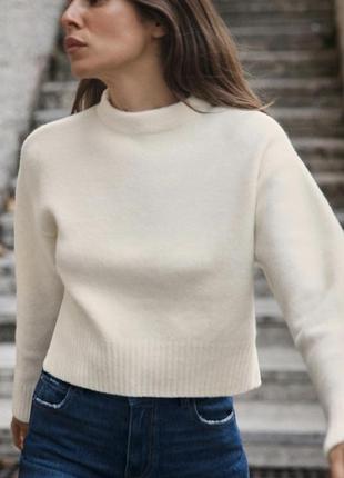 Новый молочный шерстяной свитер зара zara