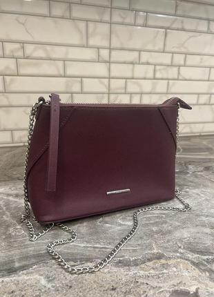 Сумка в трендовом цвете бургунди