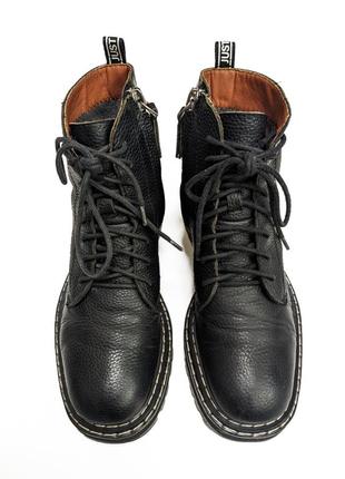 Кожаные ботинки, которые видели жизнь