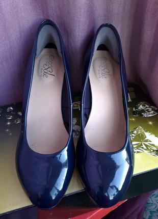 Туфли лаковые
