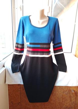 Віскозне трикотажне плаття міді