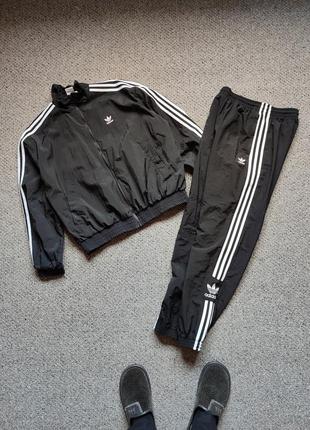 Жіночий спортивний костюм adidas originals