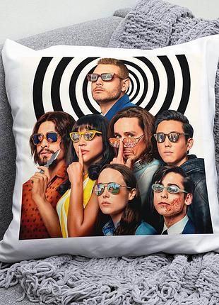 Декоративная подушка плюшева подарок с принтом академия амбрелла the umbrella academy