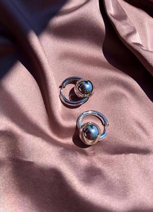 Серьги кольца в серебряном цвете