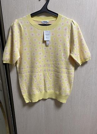 Трикотажна футболка в принт ромашки, розмір м