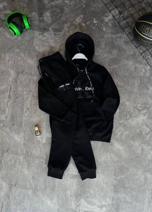 Спортивный костюм в стиле calvin klein