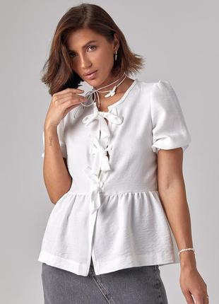 Літня блузка на зав'язках із оборкою - білий цвет, l (є розміри)