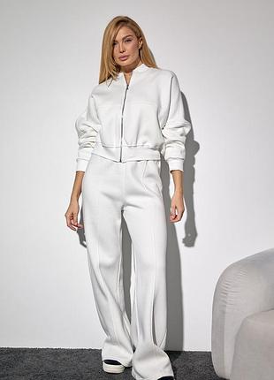 Утеплений жіночий спортивний костюм з бомбером і штанами - молочний цвет, l (є розміри)