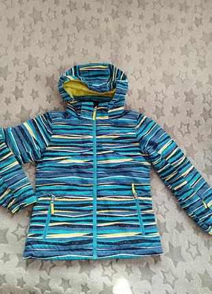 Курточка детская