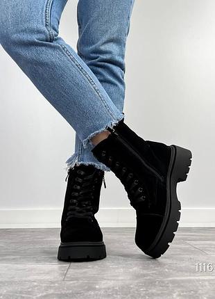 Жіночі замшеві зимові черевики на хутрі