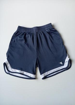 Шорты спортивные 14 лет.