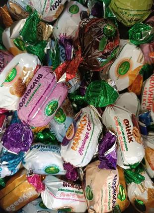 Конфеты amanti ассорти 1 кг