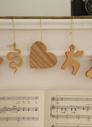 24 новорічні іграшки з дерева ясеня, новорічні прикраси на ялинку