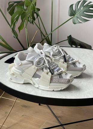 Женские кроссовки space white premium