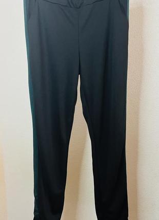 Спортивні штани гарної якості