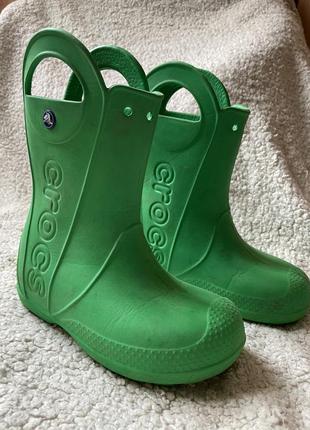 Сапоги резиновые дождевики кроксы с ручками / crocs kids handle it rain boot (12803), зеленые
