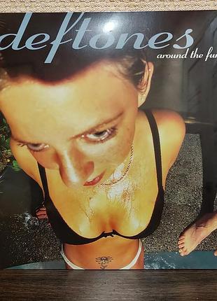 Виниловая пластинка deftones "around the fur".