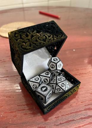 Белые кубики для игры dungeons and dragons 7 штук dice дайсы подземелья и драконы d20...