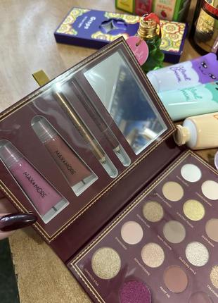 Палетка для макияжа max &amp; more